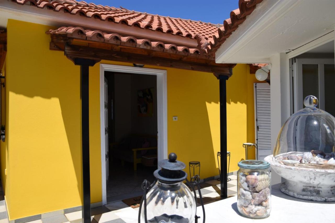 קלמאטה The Yellow Art Home מראה חיצוני תמונה